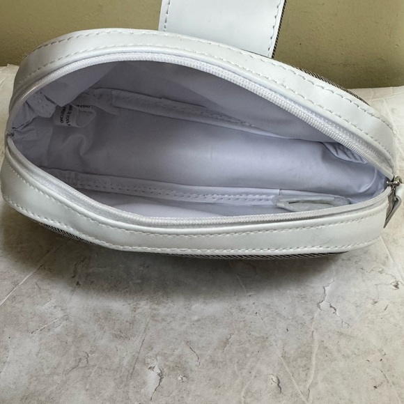 Dior Beauty NEW Canvas Faux Leather Clutch Cosmetic Makeup Bag Logo Zip Parfum - Picture 9 of 15